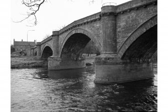 Hyndford Bridge
General view of downstream elevation from S