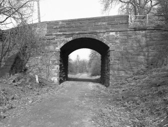 Currie, railway bridge
General view