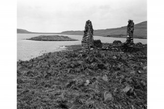 Finlaggan Castle, Islay.
View of Building C and Eilean na Comhairle.