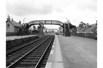 Kingussie Station
View from WSW showing footbridges, station house and signal box