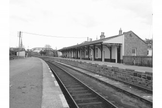 Invergordon, Cromlet Drive, Station
View of platform side (looking N) showing awning