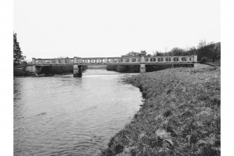 Spey bridge of Advie
General view from NE