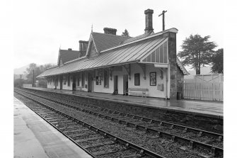 Dunkeld and Birnam Station
General view of platform buildings
