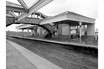 Aboyne Station
View of down (S) platform from N platform