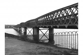 Montrose, Inchbraoch Viaduct
View from upstream N bank, (from NW)