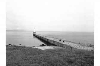 Aberdeen Harbour, South Breakwater
View from SSW showing beacon and breakwater