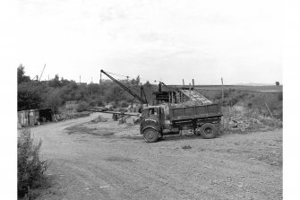 Knowhead Quarry
View from SE showing crane, stone cutter buidings and lorry