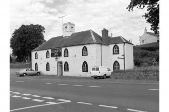 Auldgirth Inn
General view from SSW