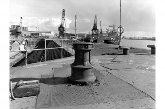 Cldebank, Elderslie Shipyard
View from NW showing capstan, number two dock and cranes