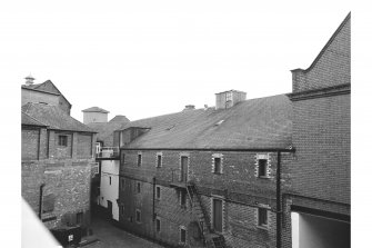 Edinburgh, Slateford Road, Caledonian Brewery
Interior of courtyard, view of W facing interior