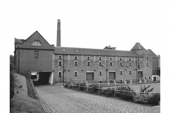 Edinburgh, Slateford Road, Caledonian Brewery
View of entrance and E maltings, from E