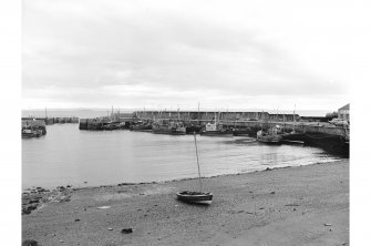 Port Seton, Harbour
View of Inner basin, from SW