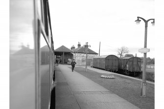 Montrose Station
Platform view from Train, from SE