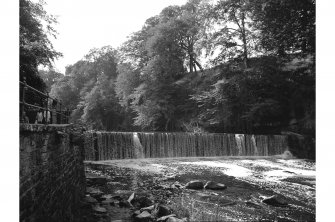 Edinburgh, Cramond, Fairafar Mill
View from ESE showing weir