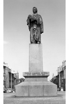 Statue of Dr. Thomas Chalmers, junction of George Street & Castle Street - from South
