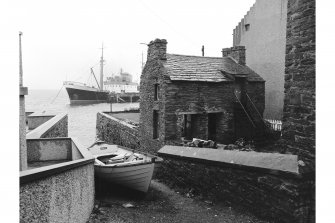 Stromness, 78 Dundas Street, Cottage
View from NW showing quay, W front and N front of outbuilding