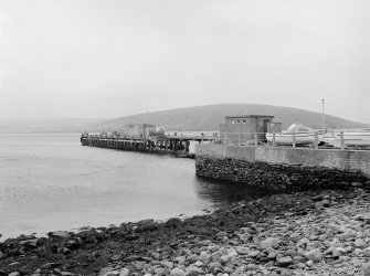 Mid Yell, Pier
General View