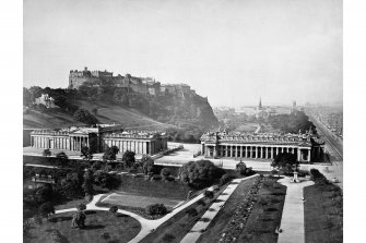 View from Scott Monument showing National Gallery and Royal Scottish Academy in foreground with the Castle in background
