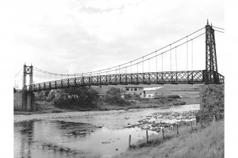Elvanfoot, Suspension Bridge
View from ESE showing SE front