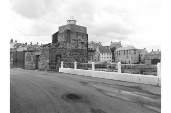 Portsoy, Shore Street, Lighthouse
General view woth Old harbour in background