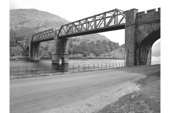 Creagan, Railway Viaduct
General View