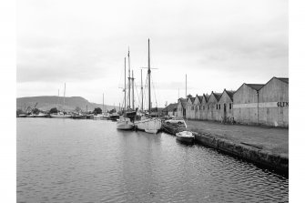 Inverness, Muirtown Basin
View from SSW showing SE end of basin and NW front of Glenalbyn Distillery