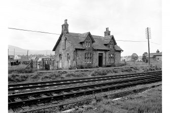 Blackford Station
View from NE showing NNE front of main station building