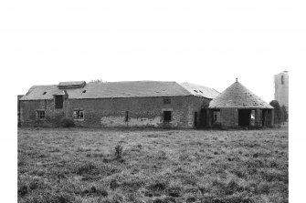 East Leys, Farm Steading
View from WNW showing horsemill and NW front of main steading block