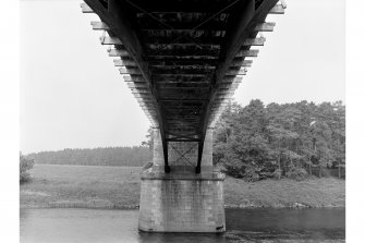 Park Bridge
View looking WNW showing underside