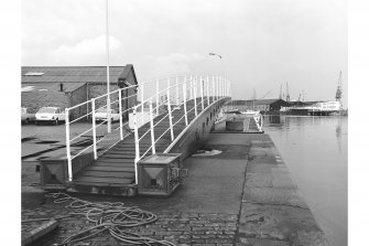 Dundee Harbour, Victoria Dock, Swing Footbridge
View from WSW showing N half