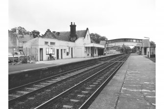 Dunblane Station
View from NW showing WSW front of main station building and NNW front of footbridge