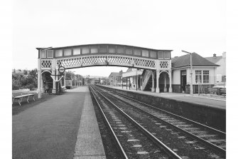 Dunblane Station
View looking NNW showing SSE front of footbridge