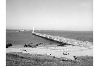 Aberdeen Harbour, South Breakwater
General View