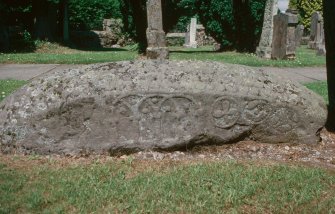 Scan of DB/986/cs, hogbacked stone.