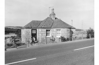 Broomhill Tollhouse
General View