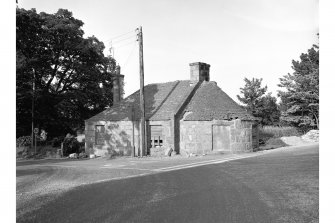 Tombeg, Old Tollhouse
General View