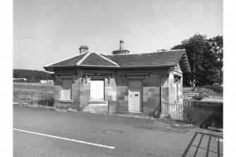 Fochabers Bridge, Tollhouse
General View