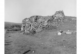 Shinness Limeworks
View from ESE showing S and E fronts of limekilns