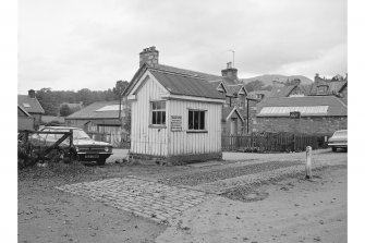 Pitlochry Station, Weighbridge
View from S