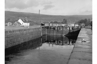 Caledonian Canal, Cullochy Lock
View from SSE showing S front of N lockgates with cottage in background