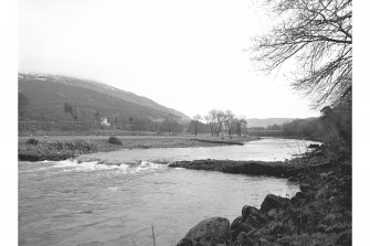 Bonawe, River Awe, Weir
View from NW showing weir with suspension bridge in background