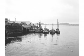 Oban, Railway Pier
View from E showing boats docked at NE tip of railway pier