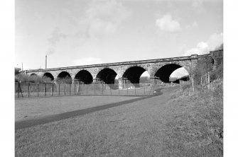 Glasgow, Kelvin Viaduct
View from SE showing SSE front