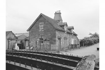 Inverness, Muirtown Locks, Lock-Keeper's Cottage
General View