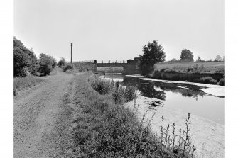 Forth and Clyde Canal, Hungryside Bridge
General View