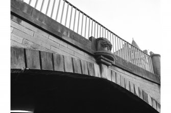 Edinburgh, Viewforth, Union Canal Bridge No. 1
Detail of arch and keystone