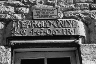 Edinburgh, 8-10 Gloucester Street.
Detail of carved lintel on David Robert's House, with a plaque declaring that he lived here.
Insc: 'David Roberts, R.A, Landscape Painter, Was Born Here On 24th October 1796. Erected By The Cockburn Association In Conjunction With The Royal Scottish Academy' and 'Fear God Only, IG. 1605.IR'