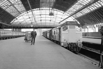 Glasgow, West George Street, Queen Street Station, Interior
View showing Type 25 train at platform