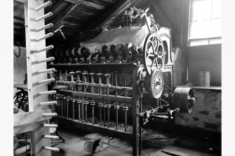 Interior.
View of doubling frame.