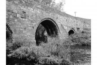 Dairsie Bridge
View from E showing plaque and NE front of N and central arches